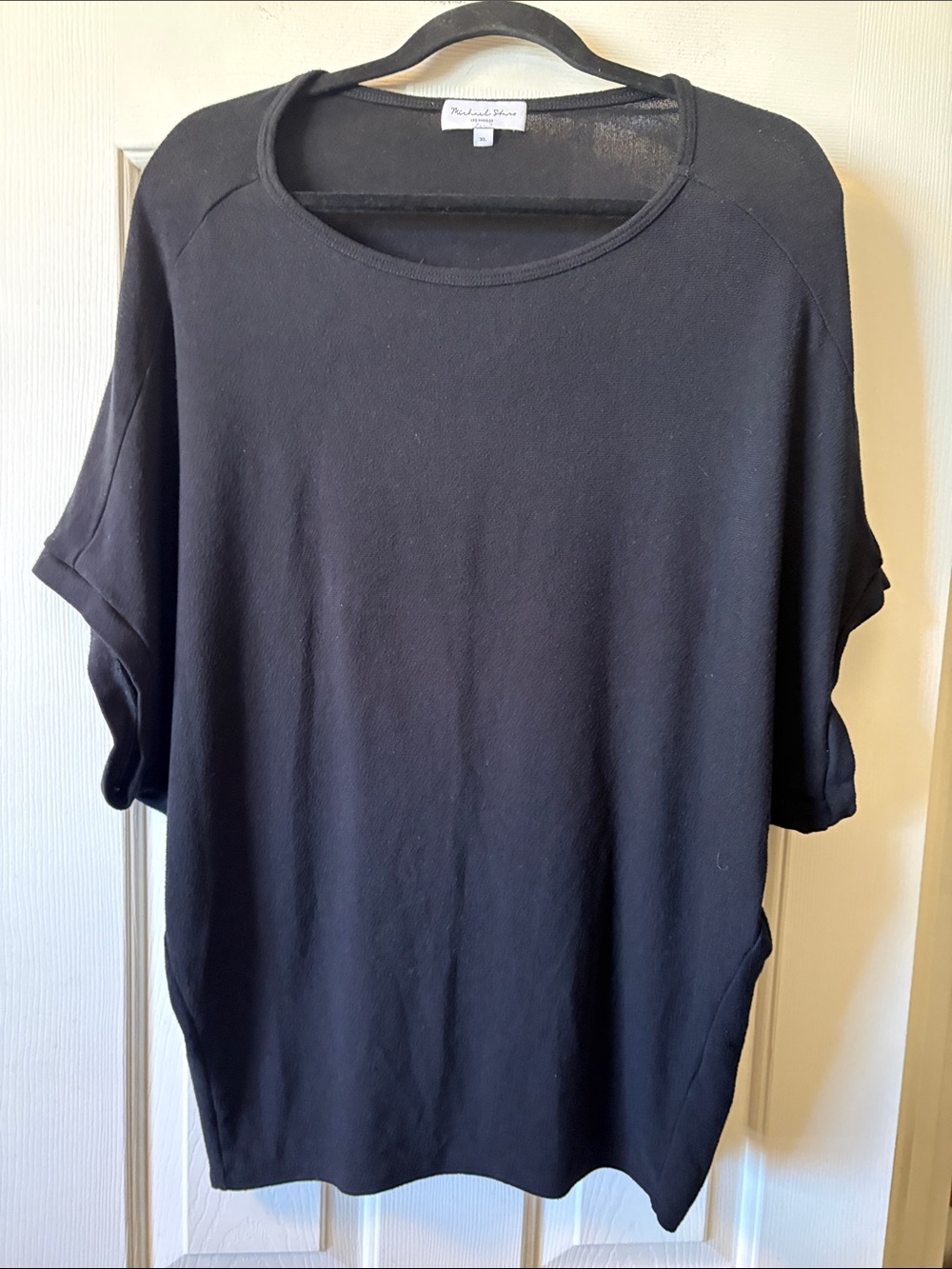 Michael Stars Oversized Black T-Shirt with a Scoop Collar size XL